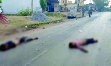 पिकअप की ठोकर से दो सीएएफ जवानों की मौत