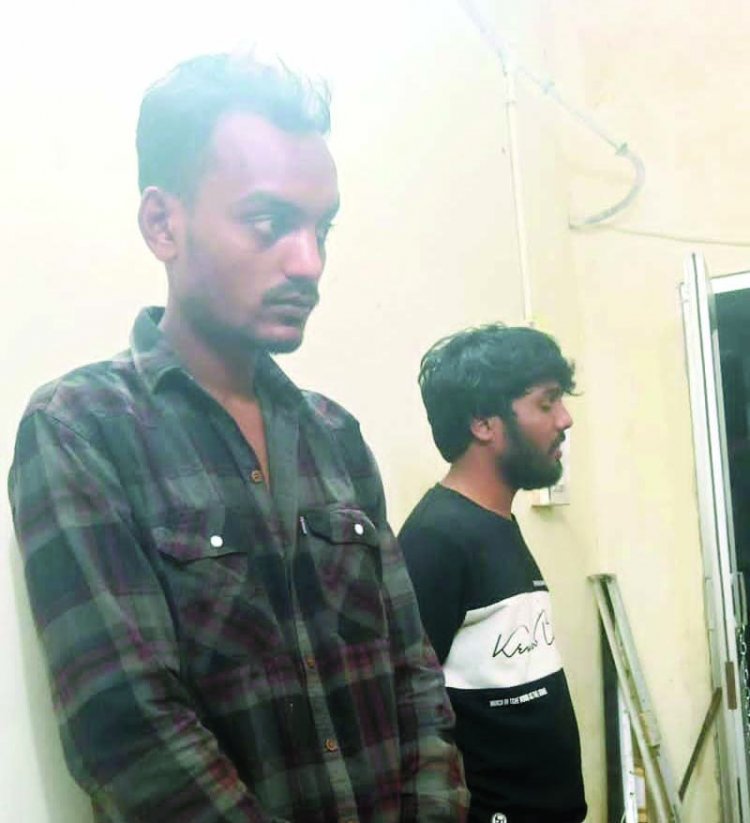 पुलिस को मिली बड़ी सफलता, रात्रि गस्त के दौरान महादेव ऑनलाइन सट्टा से जुड़े दो युवक पकड़ा गया, एक फरार