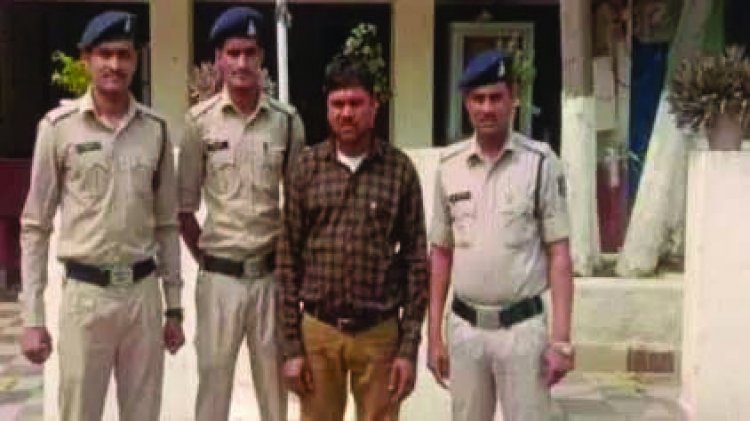 स्टाफ को अश्लील मैसेज भेजने वाले आईटीआई कर्मचारी गिरफ्तार