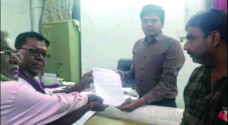 निगम आयुक्त, महापौर, पार्षद व ठेकेदार पर कार्रवाई की मांग