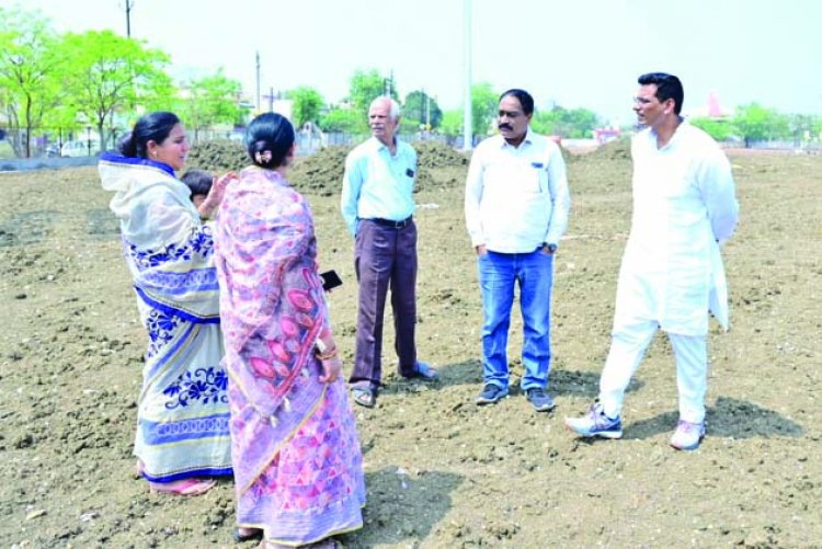 1.48 करोड़ की लागत से हुडको में बन रहा खेल मैदान