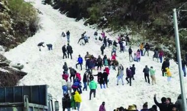 गंगटोक में हिमस्खलन से 7 टूरिस्ट की मौत, 11 की हालत गंभीर