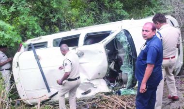 बाराती वाहन हुई दुर्घटनाग्रस्त, 6 घायल, चालक गंभीर