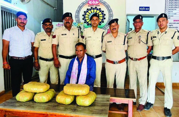 नशे के खिलाफ नेवई पुलिस की बड़ी कार्रवाई, 9 किलो गांजा सहित एक आरोपी गिरफ्तार