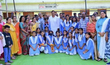 40 लाख की लागत से होगा स्कूल भवन का जीर्णोंद्धार,विधायक देवेंद्र यादव ने किया भूमिपूजन