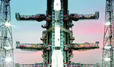 इएसरो ने लॉन्च किया 'नाविक' सैटेलाइट