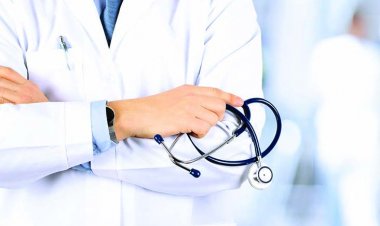 छत्तीसगढ़ सरकार ने 2 डॉक्टर को किया बर्खास्त