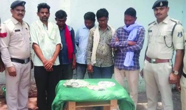 51 हजार नगदी के साथ पकड़ाए 5 जुआरी