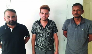फ्लैट में ऑनलाईन सट्टा का सिंडीकेट संचालित कर रहे मन्नू नत्थानी सहित तीन गिरफ्तार