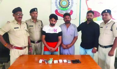 रायपुर के मल्टीस्टार होटल से 2 हेरोइन स्मगलर गिरफ्तार, मोबाइल में छिपा रखा था