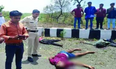 बस की चपेट में आने से तीन युवाओं की मौत
