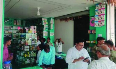 अनियमितता मिलने पर मेडिकल स्टोर और पैथोलॉजी लैब सील