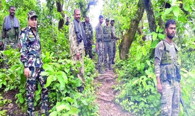 100 से भी अधिक वारदातों को अंजाम देने वाला 10 लाख इनामी नक्सली कमांडर गिरफ्तार