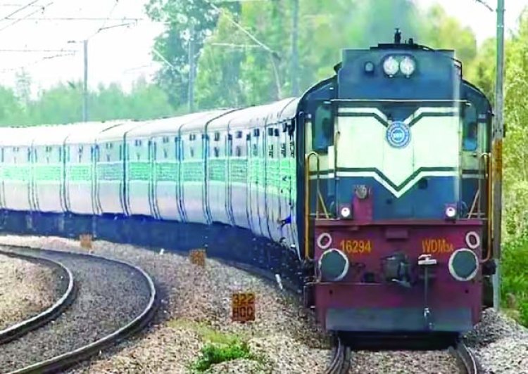 तूफान की वजह से छत्तीसगढ़ से गुजरने वाली तीन ट्रेने रद्द