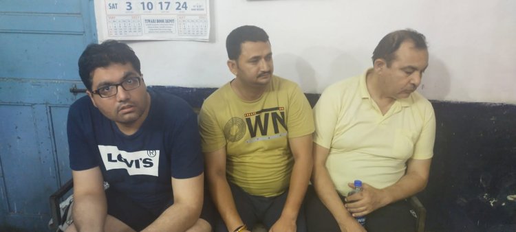 Big Breaking:कोलस्टोन बाथ एण्ड स्पा प्रा.लि. कंपनी मे फ्रेंचायजी दिलाने के नाम पर 1. 60 करोड़ रुपये की ठगी करने वाले 3 आरोपी को भिलाई नगर पुलिस ने दिल्ली से किया गिरफ्तार