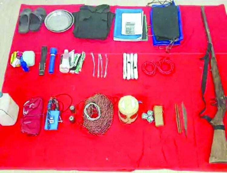 2 लाख इनामी नक्सली को जवानों ने किया ढेर