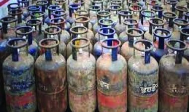 बढ़ाए गए रसोई गैस के दाम