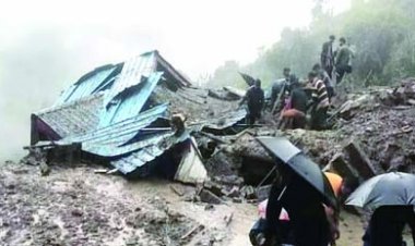 मौसम ने दिल्ली से हिमाचल तक बदले तेवर, आफत में बदल गई मॉनसून की बारिश