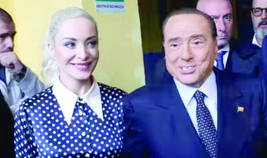 पूर्व राष्ट्रपति ने 53 साल छोटी गर्लफ्रेंड के नाम कर दी 900 करोड़ की दौलत