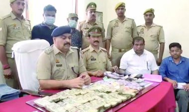 चेकिंग के दौरान रेलवे स्टेशन पर दो यात्रियों से 17 लाख कैश बरामद