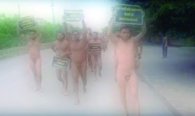 अभी-अभी रायपुर की सड़क पर विरोध स्वरूप नग्न होकर दौड़ पड़े कई युवा