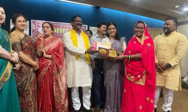 कामयाबी के झंडे गाड़नेवाली 100 महिलाओं को वक्ता मंच ने किया सम्मानित