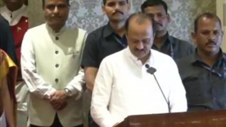 अजित पवार ने शिंदे सरकार में ली डिप्टी सीएम पद की शपथ