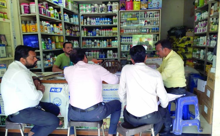 नकली कीटनाशक दवाईयों का भंडारण, सुन्दरम एग्रोटेक पर कृषि विभाग ने की कार्रवाई