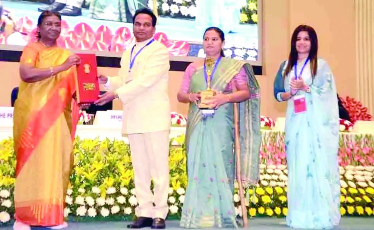 राष्ट्रपति मुर्मू के हाथों छत्तीसगढ़ को मिला भूमि सम्मान