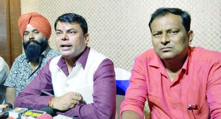 भिलाई में लगेगा धीरेन्द्र शास्त्री का दिव्य दरबार, जयंती स्टेडियम में जुटेगी भक्तों की भीड़