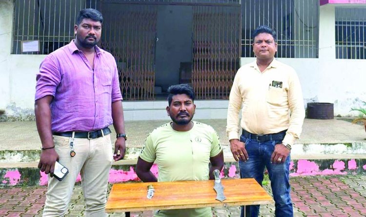 तलवार लेकर लोगों को डराने-धमकाने वाला बदमाश चन्दू डॉन गिरफ्तार