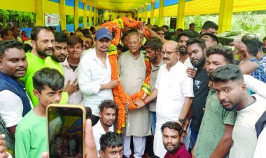 गृहमंत्री ताम्रध्वज साहू को जन्मदिन पर बधाई देने उमड़ा जनसैलाब