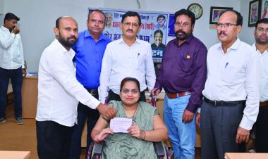 मोर मकान मोर आस योजना के तहत 41 हितग्राहियों को मिला खुद का आवास, 3 वरिष्ठ एवं 1 दिव्यांग भी हुए शामिल