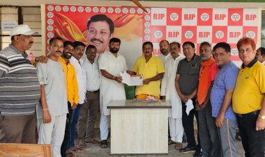 सांसद प्रतिनिधि प्रमोद सिंह ने वैशाली नगर से की दावेदारी