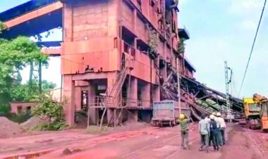 दल्लीराजहरा माइंस में कन्वेयर बेल्ट गिरने से हुआ बड़ा हादसा, मालगाड़ी की 2 बोगियां क्षतिग्रस्त