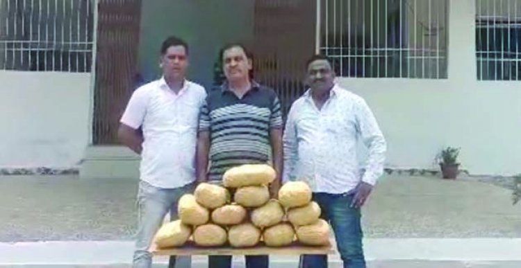भिलाई में लक्जरी कार से 13 किलों गांजा बरामद, एक आरोपी गिरफ्तार