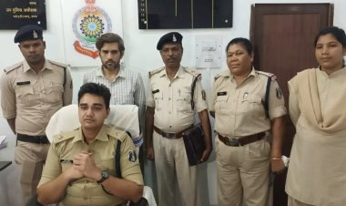 165 खाता धारकों का 3 करोड़ 57 लाख का गबन मामले में बैंक मैनेजर समेत दो गिरफ्तार