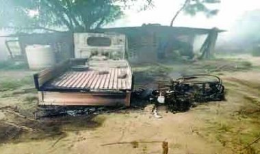 भूमि विवाद को लेकर बेटी, दामाद और ससुर की गोली मारकर हत्या आक्रोशित परिजनों ने फूंके आधा दर्जन घर