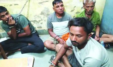 एक्सिस बैंक में 5.62 करोड़ की डकैती करने वाले 4 डकैत गिरफ्तार, पूरी रकम बरामद, ट्रक से झारखंड भागते हुए पुलिस ने पकड़ा