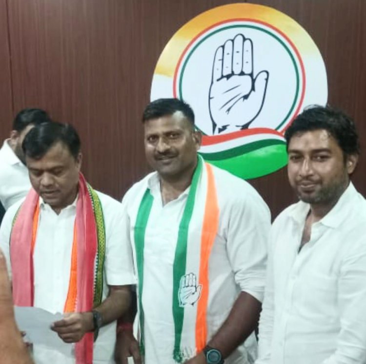 पूर्व सैनिक राजेश चौधरी के दावेदारी को लेकर दीपक बैज से चर्चा