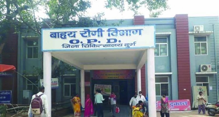 डॉक्टर पर महिला सहकर्मी ने लगाया यौन उत्पीड़न का आरोप, अपने कक्ष में बुलाकर गर्ल फ्रेंड बनने का बनाता था दबाव