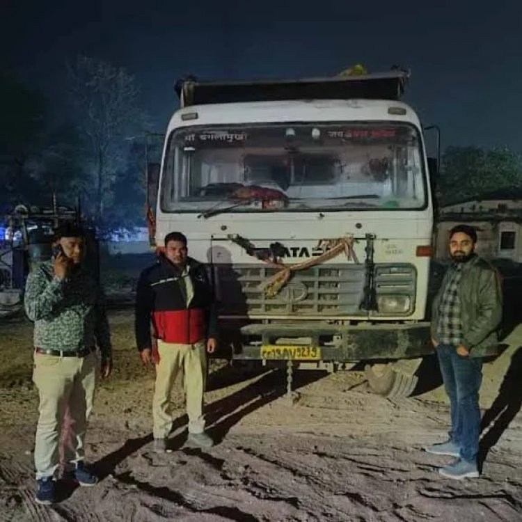 अवैध खरीज परिवहन करते 5 वाहन जब्त