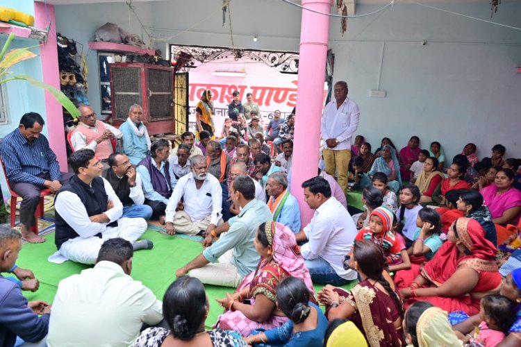बालाजी नगर, दुर्गा मंदिर वार्ड और छावनी क्षेत्र के लोगों से मिले विधायक देवेंद्र यादव, मतदाताओं का जताया आभार