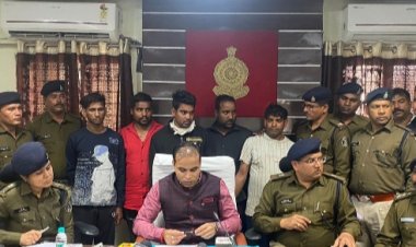 डीजल लूटने वाले गिरोह का पर्दाफाश, 5 गिरफ्तार, चार आरोपी है फरार,डुप्लीकेट पिस्टल जब्त