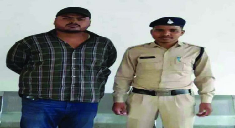 अफीम तस्कर चढ़ा पुलिस के हत्थे