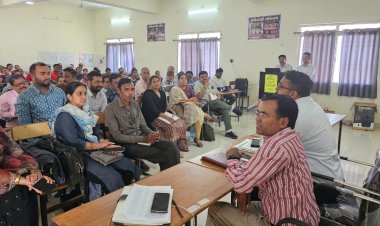 एआरओ ने ली सहायक रिटर्निंग ऑफिसर, सेक्टर ऑफिसर, सुपरवाइजर, बीएलओ की बैठक