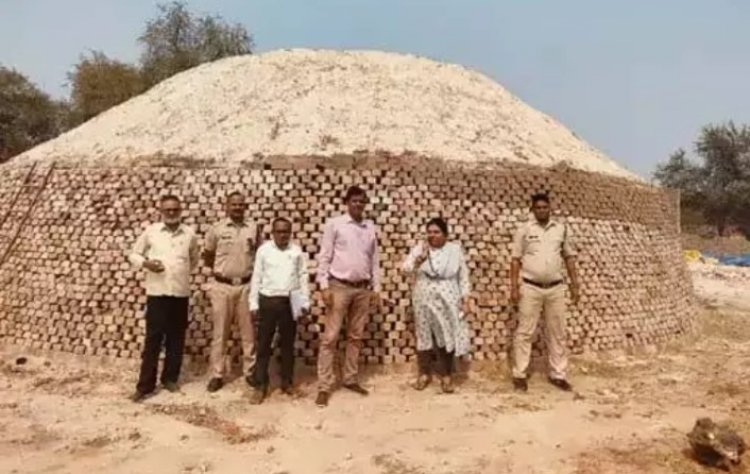 सरकार की जमीन पर चल रहा था ईंट भट्ठा, कलेक्टर के निर्देश पर किया गया सील
