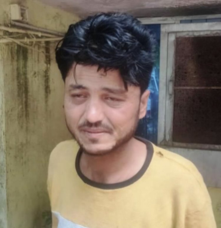 चाकू लहरा कर लोगों को धमकाने वाला बदमाश गिरफ्तार