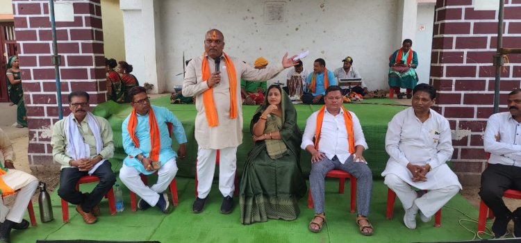 ग्रामीन क्षेत्र के सभी मंडलो में धुआंधार जनसंपर्क कर रहे विधायक ललित चन्द्राकर