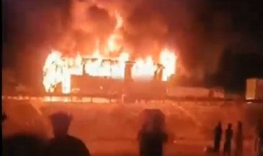 वृंदावन दर्शन कर लौट रही बस में लगी आग, जिंदा जले 8 श्रद्धालु, कई झुलसे